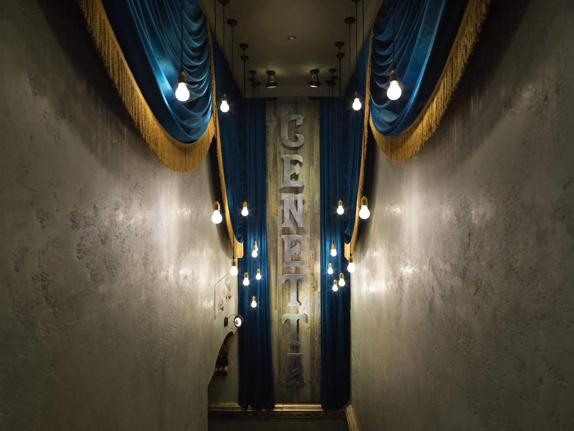 The Royal Toby Hotel 로치데일 외부 사진